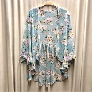 Chris & Carol Flowy Floral Kimono with Lace Detail